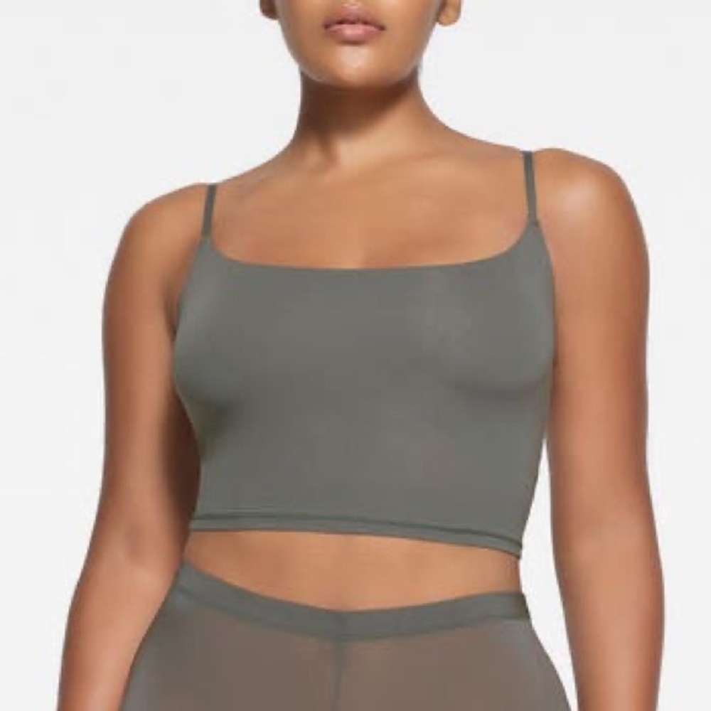 NWT Skims Fits Everybody Cropped Cami
